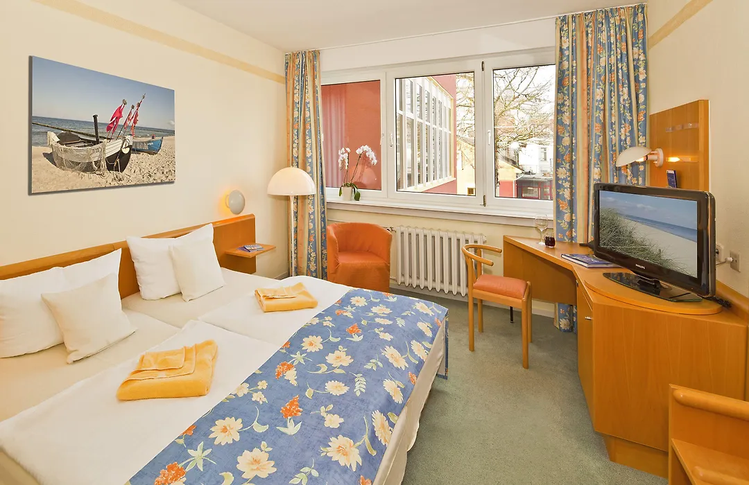 Hotel Wald und See-1